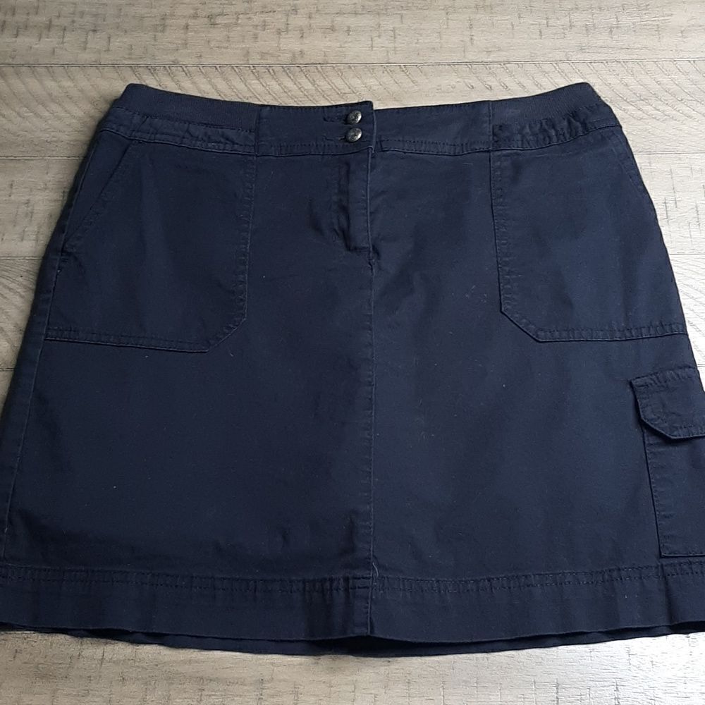 Karen Scott Black Skort